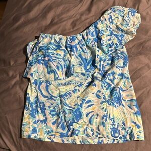 Lilly Pulitzer LIKE NEW one shoulder shirt